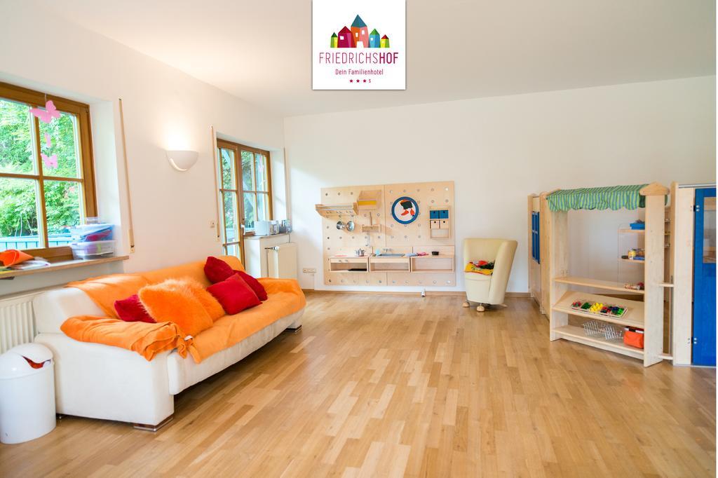 Familienhotel Friedrichshof Obertrubach Exterior photo
